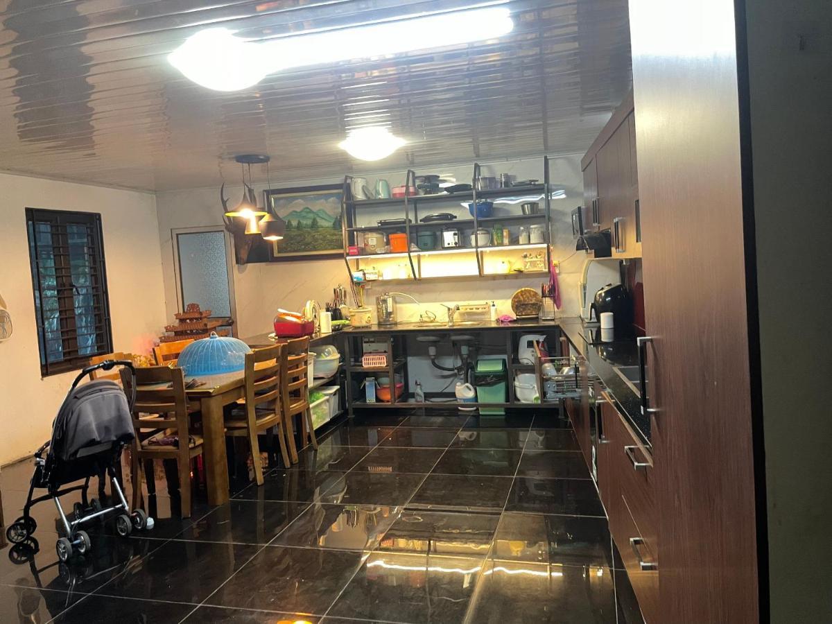 Lee Homestay Hanoi Dış mekan fotoğraf